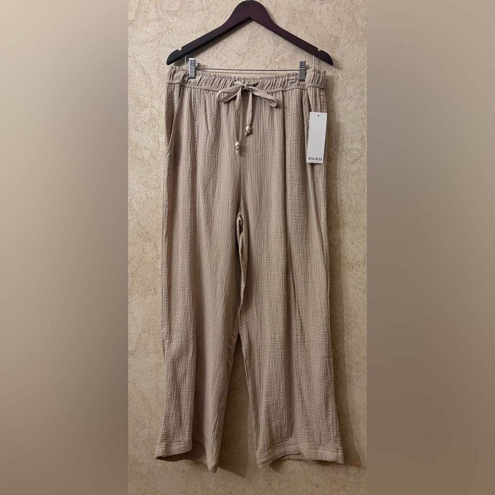 Deja Bleu Wide Leg Gauze Pants(Waist 34”Rise 14”
Inseam 29”)